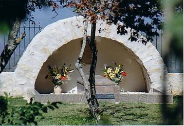 Rennes-le-Chteau, mausole de Brenger Saunire