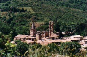 L'abbaye d'Alet-les-Bains - Cliquer pour agrandir
