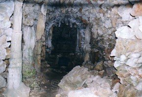 La grotte de Jsus  Baulou - Cliquer pour agrandir